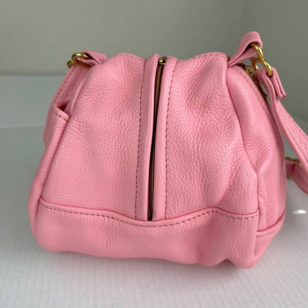 Victoria Leather pink pebble leather teardrop shape crossbody bag - Picture 5 of 14